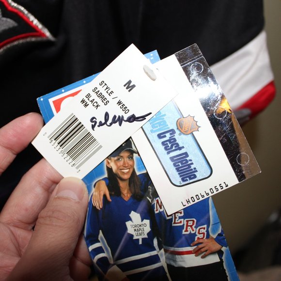 NWT❤️rare vintage 2003 Buffalo Sabres CCM NHL women's black jersey Made in Korea - Picture 4 of 12